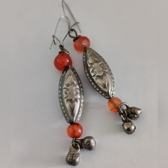 Vintage Berber Dangling earrings with carnelian stones - Picture 2 of 7